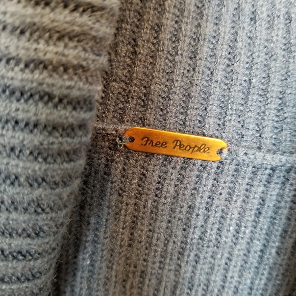 Free People Women Softly‎ Structured Color Block Sweater Sz S Blue Gray Yellow - Picture 8 of 9